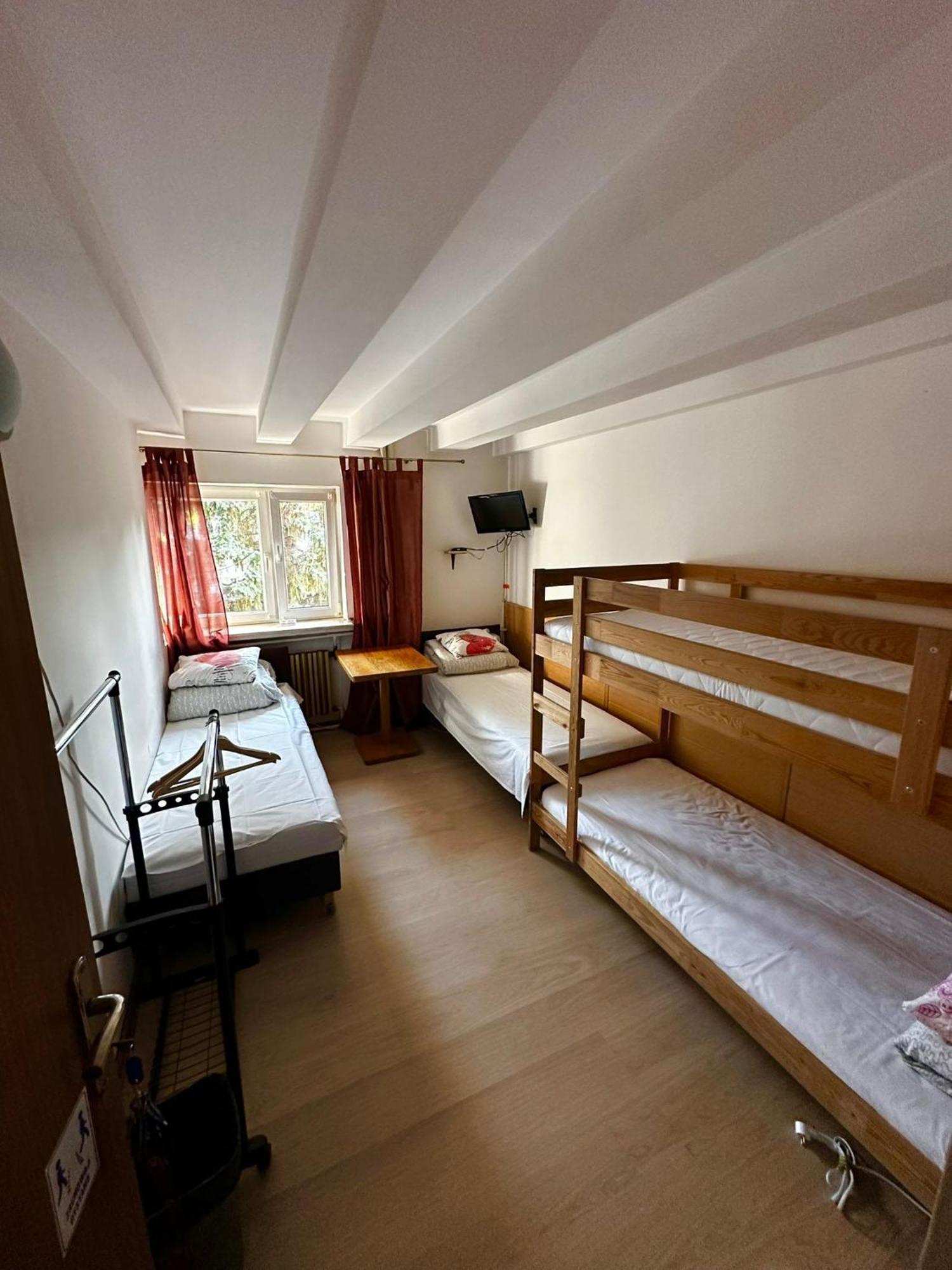 Hostel Tolek